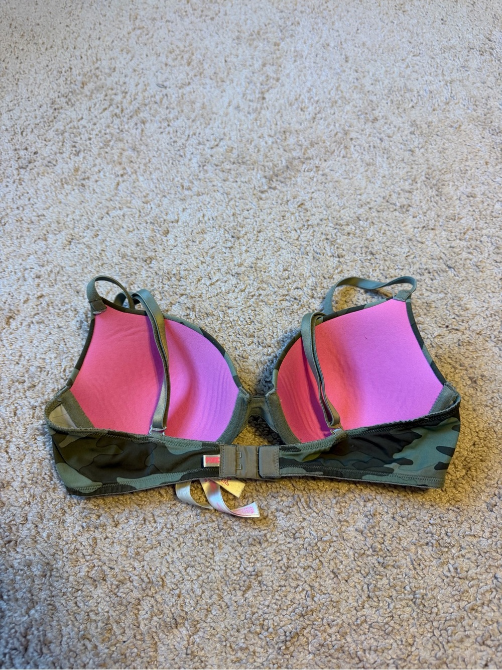 Victoria's Secret PINK push-up bra - Picture 2 of 3